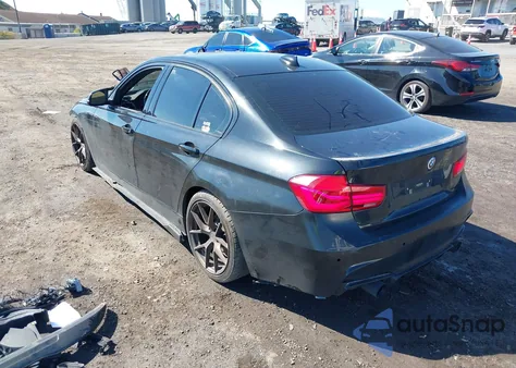 2017 BMW 330I xDrive z USA, uszkodzony, nr VIN WBA8D9C50HK677808